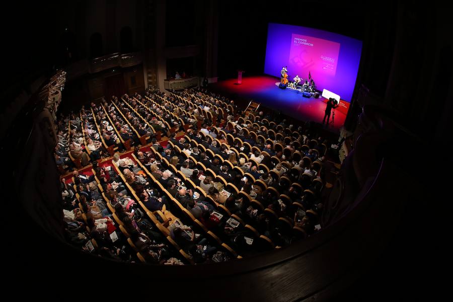 Los asistentes a los premios de EL COMERCIO