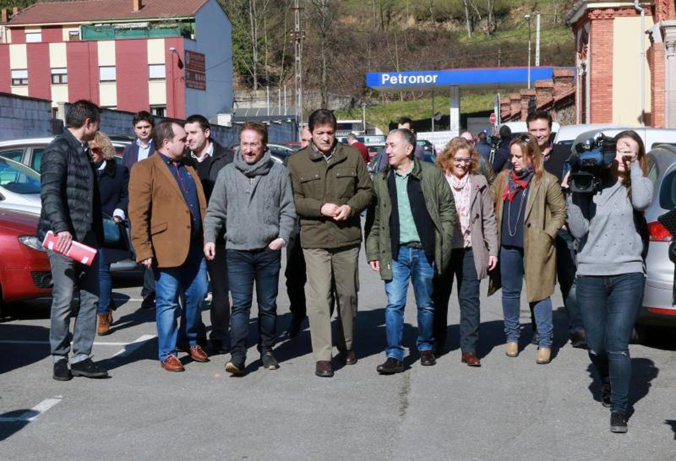 Homenaje a Manuel Llaneza