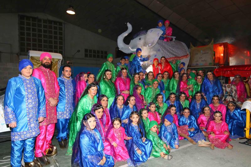 Ribadesella estalla con el Antroxu