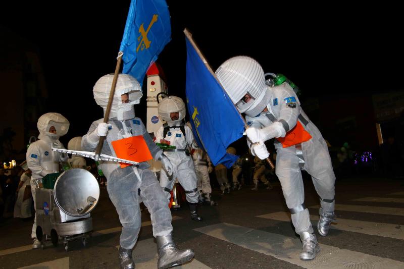 Ribadesella estalla con el Antroxu