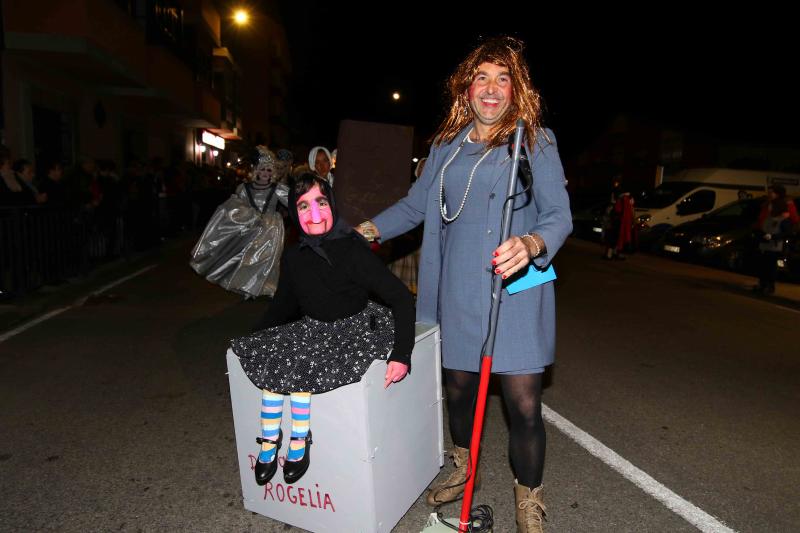 Ribadesella estalla con el Antroxu