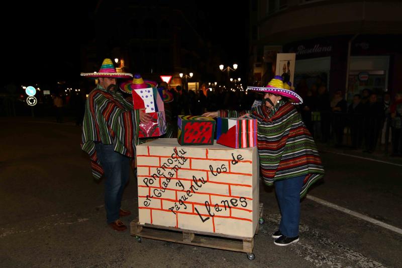 Ribadesella estalla con el Antroxu