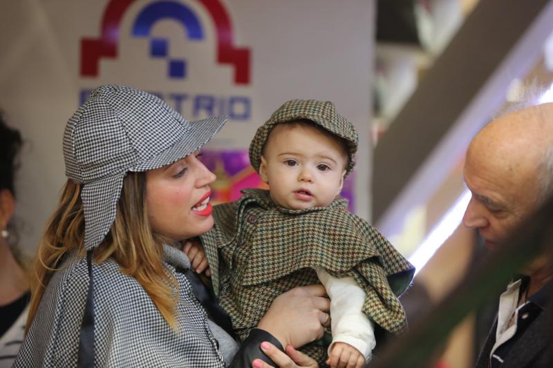 La originalidad del Antroxu desfila en El Corte Inglés y El Atrio