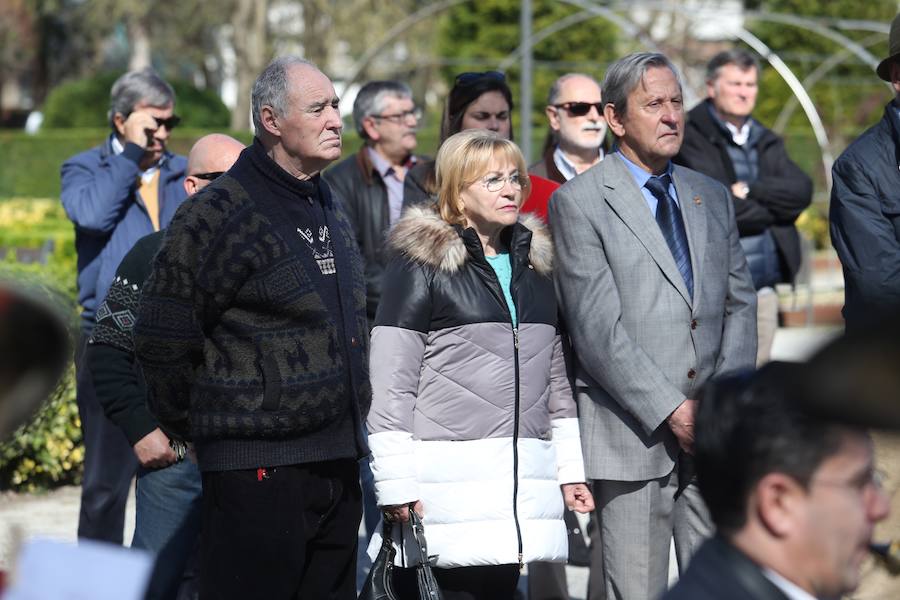 El parque de Isabel la Católica recupera el sauce de Jovellanos