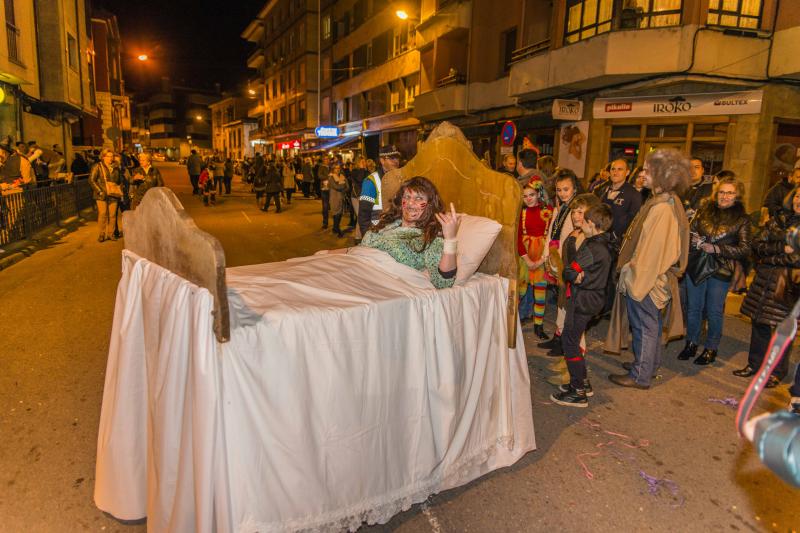Desfile de Antroxu en Arriondas