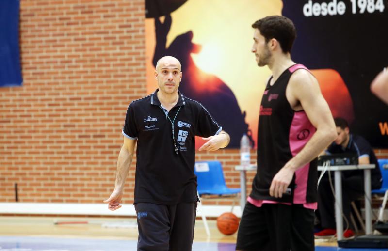 Entrenamiento del Oviedo Baloncesto (16/03/17)