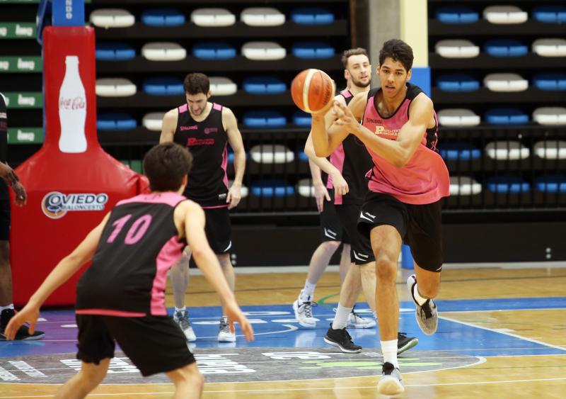 Entrenamiento del Oviedo Baloncesto (16/03/17)