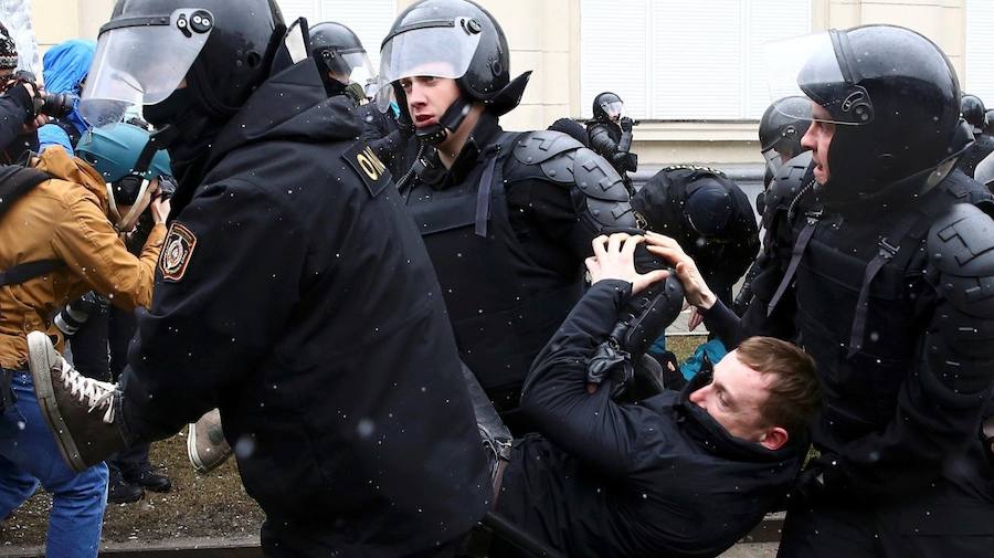 Violencia policial en Bielorrusia