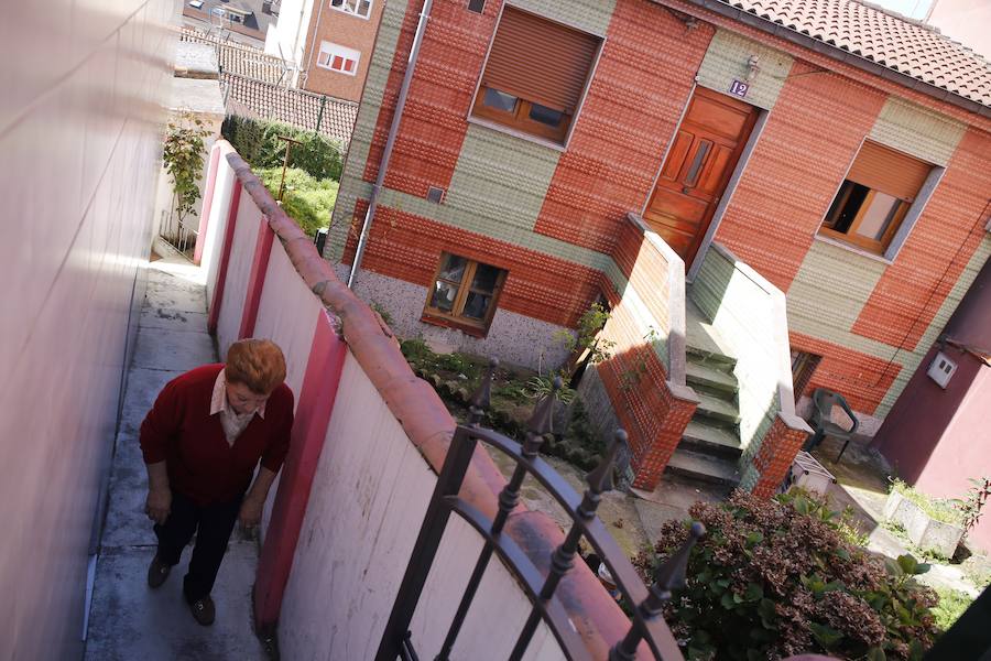 Una mujer de La Felguera vivió una semana en casa con su hijo muerto