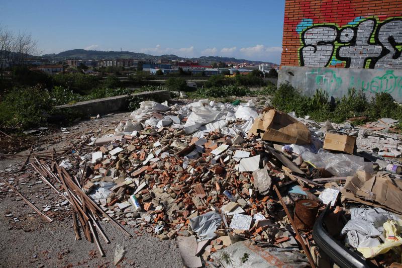 Denuncian el abandono de fincas en Gijón