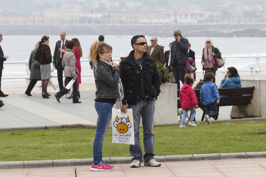 Viernes Santo de lleno turístico en Asturias pese a las nubes