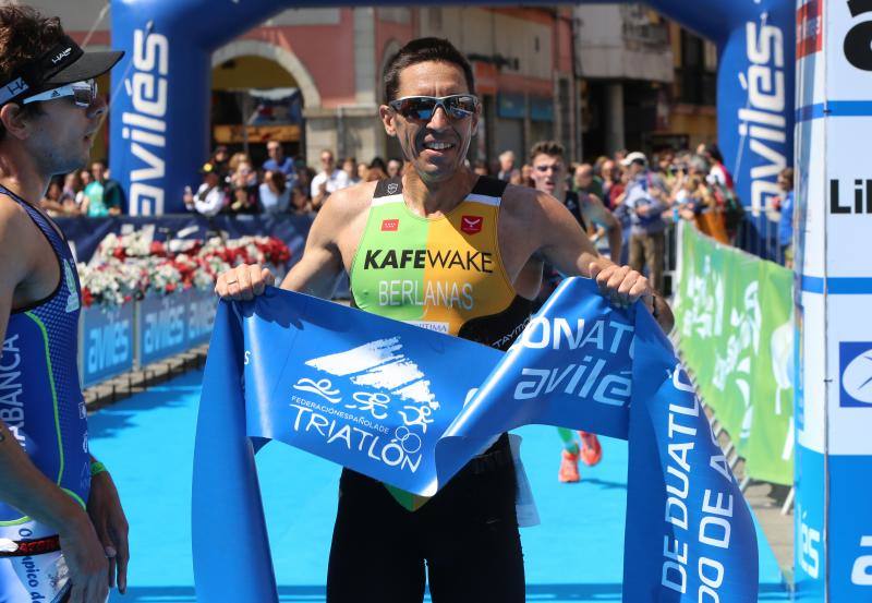 Espectáculo deportivo en el duatlon de Avilés