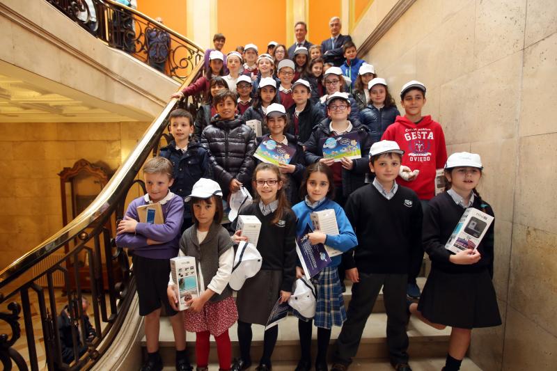 Aqualia entrega los premios del XIV Concurso de Dibujo Infantil