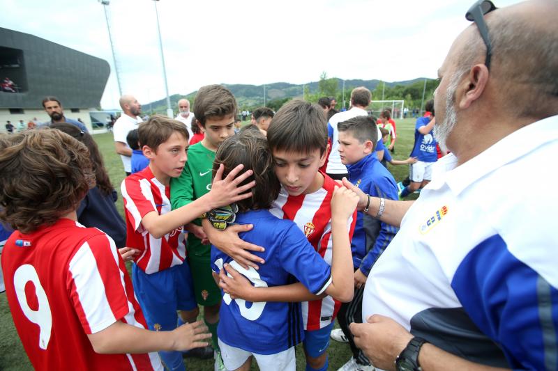 El derbi de alevines, en imágenes