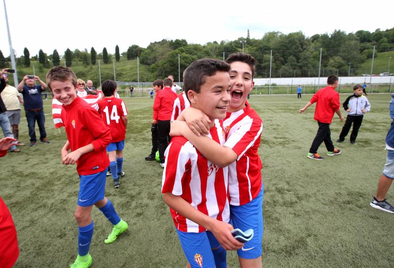 El derbi de alevines, en imágenes
