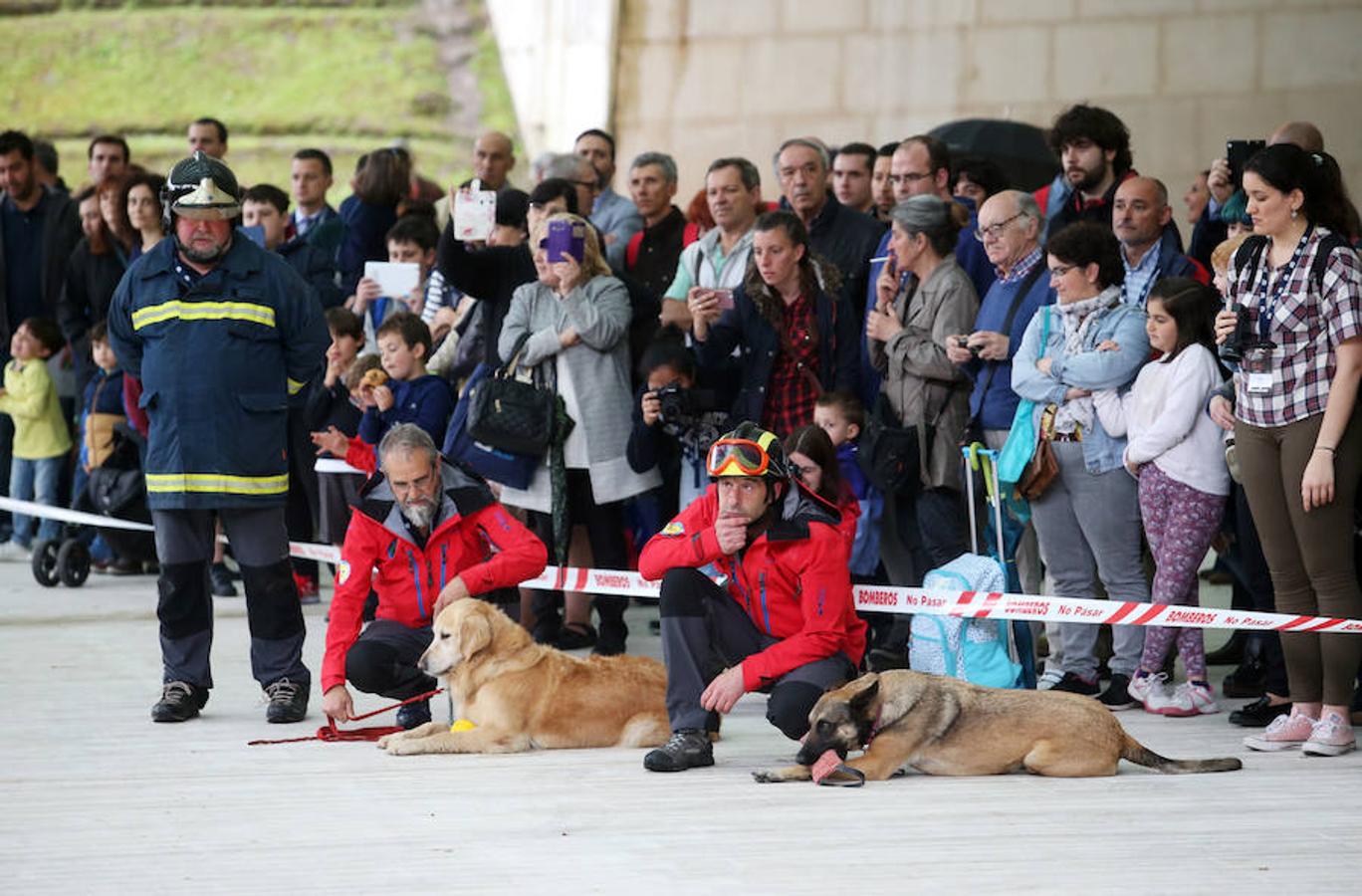 Bomberos de todo el mundo se reúnen en Oviedo