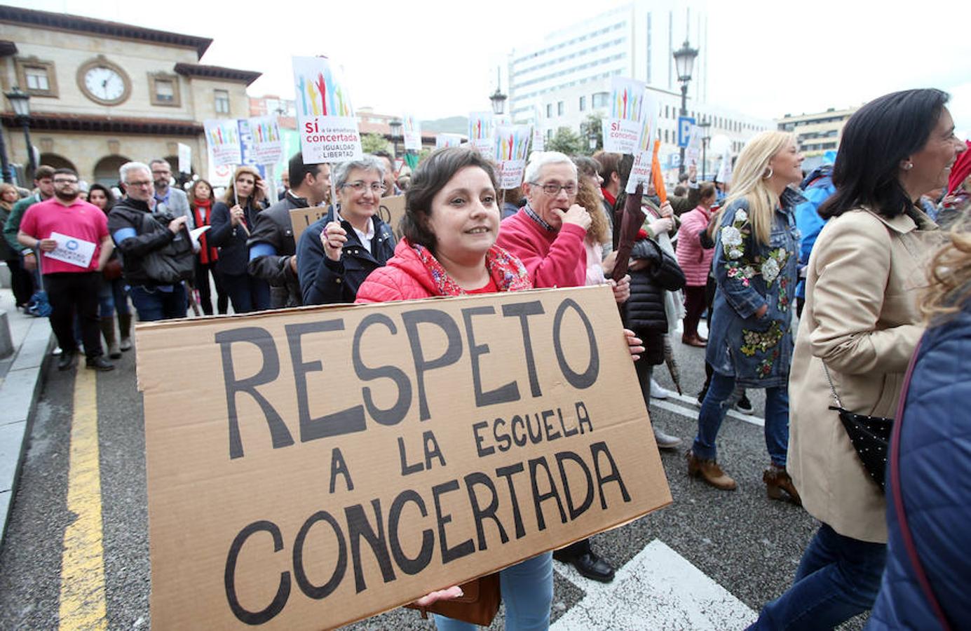 Manifestación de la enseñanza concertada de Asturias