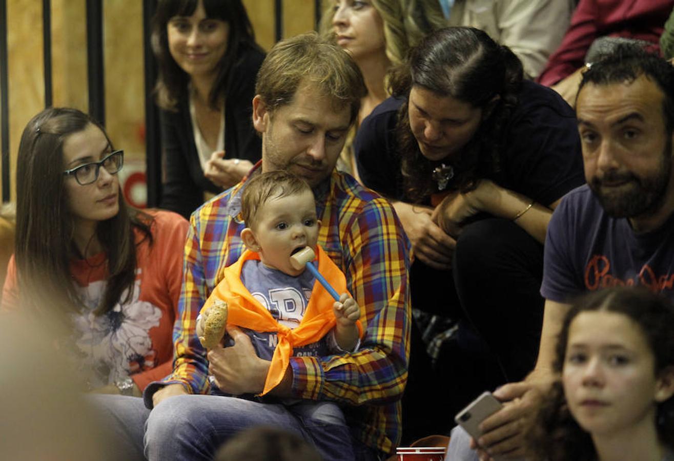 La afición del Unión Financiera, incombustible, afronta un partido crucial