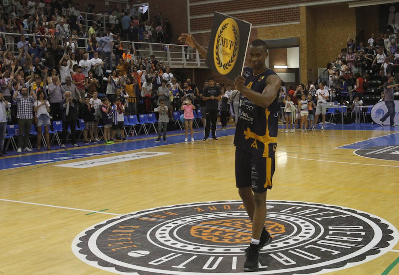 Unión Financiera 74-68 Palencia