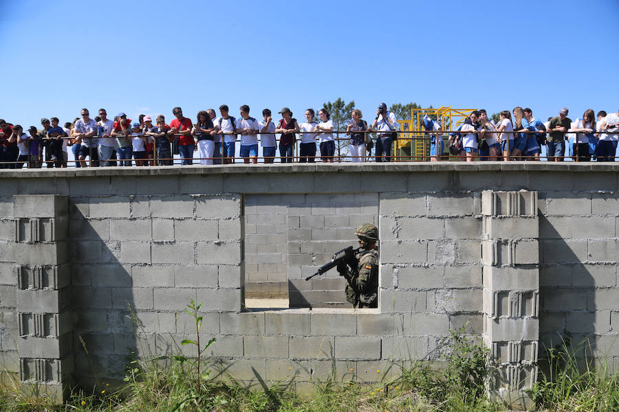 Jornada de puertas abiertas en el Regimiento Príncipe