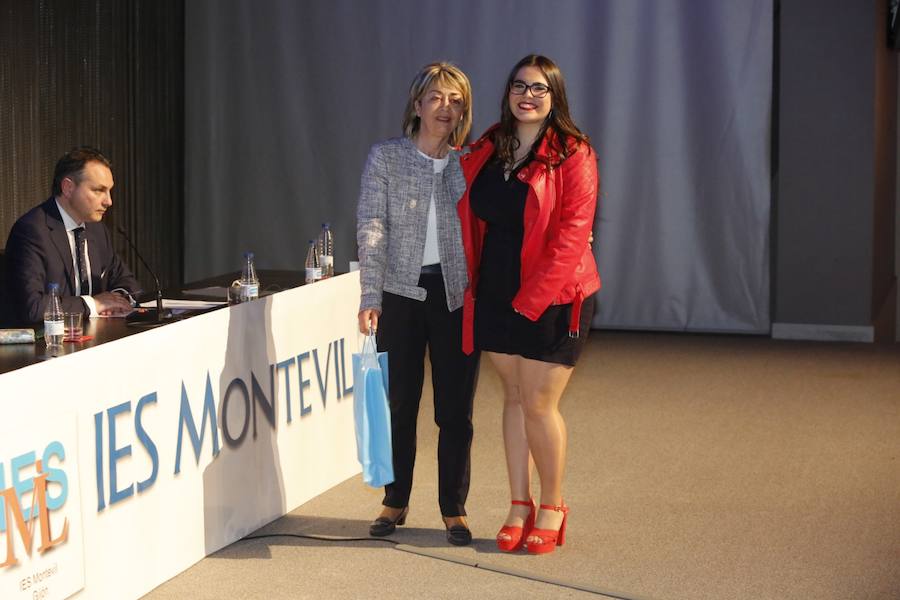 Despedida de los bachilleres del Montevil