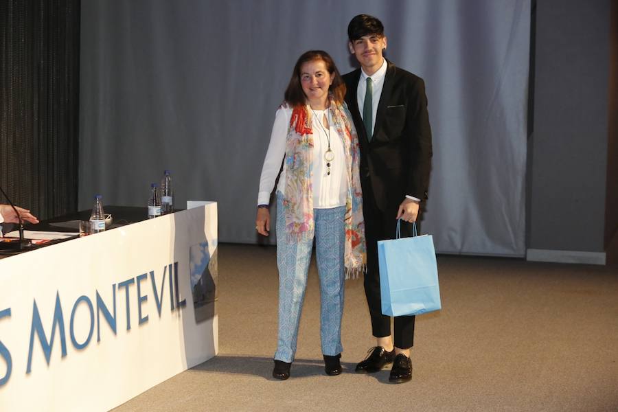 Despedida de los bachilleres del Montevil