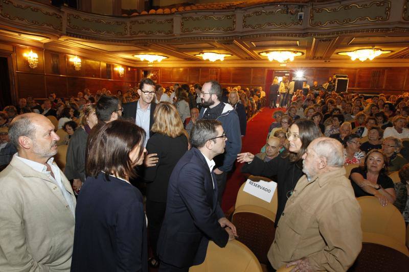 Jaime de Armiñán recibe la ovación del Jovellanos en el estreno de &#039;14, Fabian Road&#039;