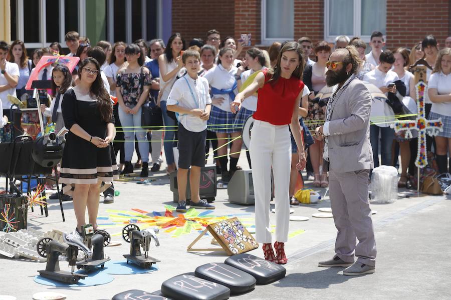 La Reina Letizia visita el IES Jerónimo González de Sama de Langreo