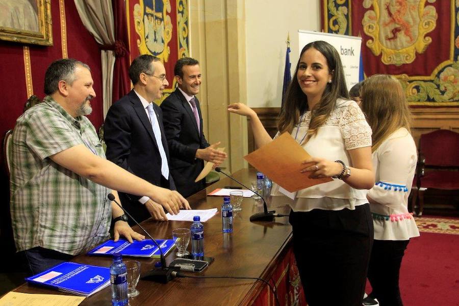 Premios nacionales de la &#039;Incubadora de Sondeos&#039;