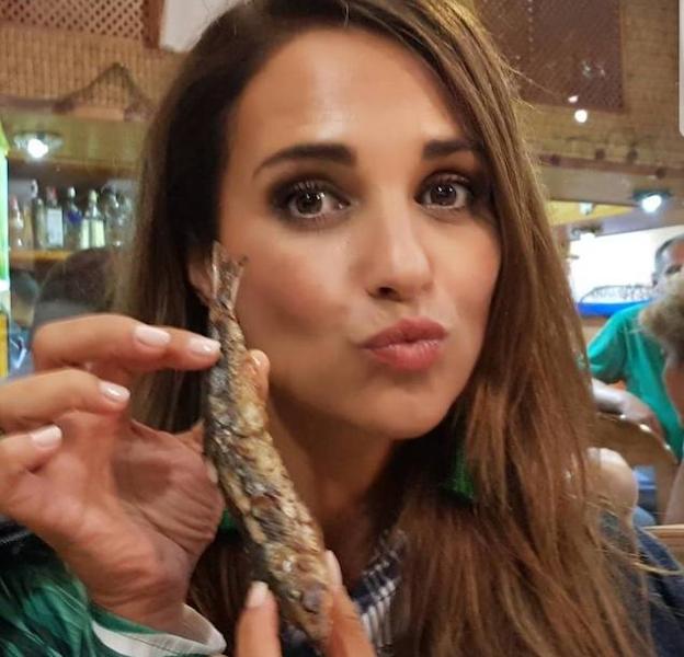 Paula Echevarría disfruta de las sardinas en Candás.