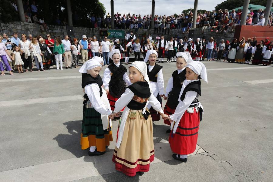 Jira campestre en el Cerro para celebrar el Día d&#039;Asturies