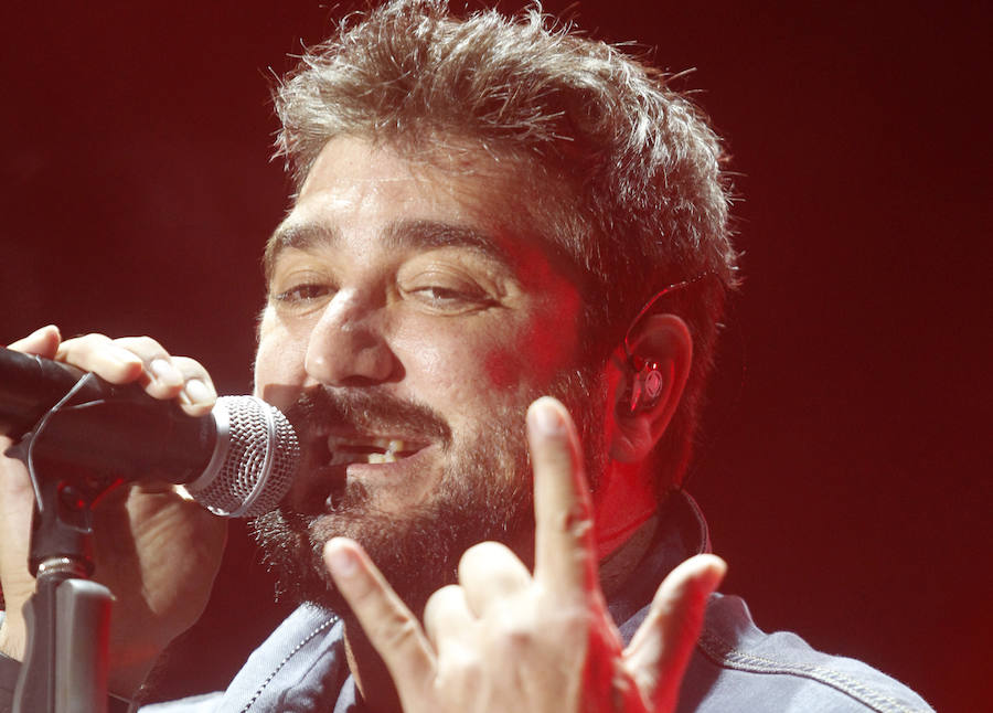 Lleno total en Poniente al ritmo de Antonio Orozco