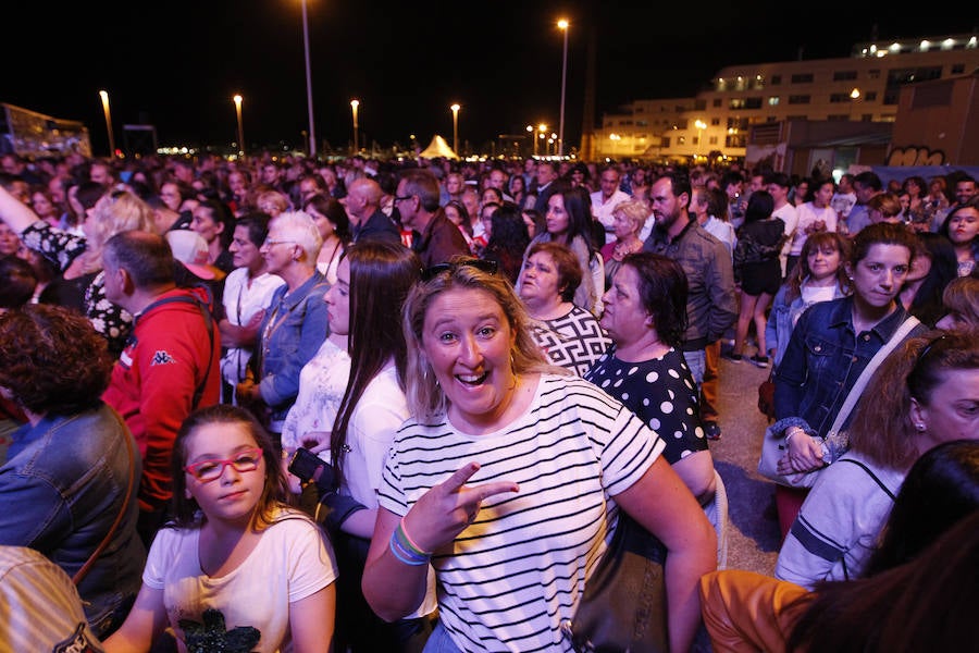Lleno total en Poniente al ritmo de Antonio Orozco