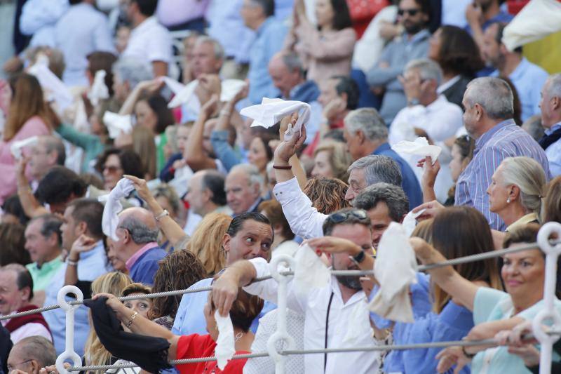 ¿Estuviste en la jornada inaugural de la Feria taurina de Begoña de Gijón? ¡Búscate!