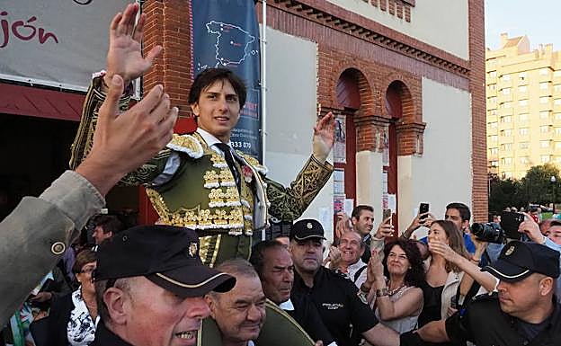 Roca Rey, el gran triunfador de la tarde.