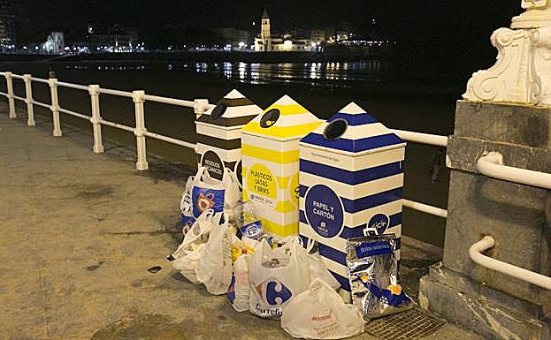 Así se despertó Gijón tras la fiesta de la Noche de los Fuegos