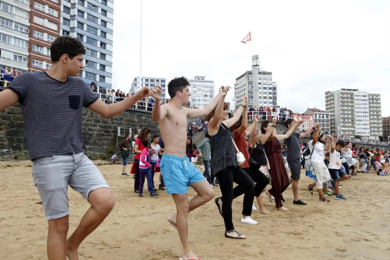 Danza Prima y Restallón para despedir la Semana Grande de Gijón