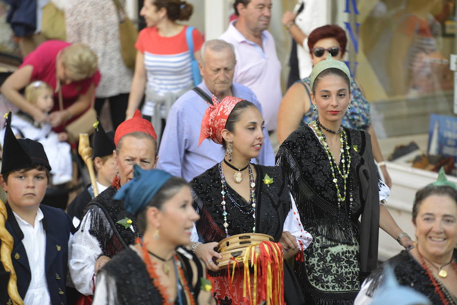 Multitudinaria fiesta de San Roque en Llanes