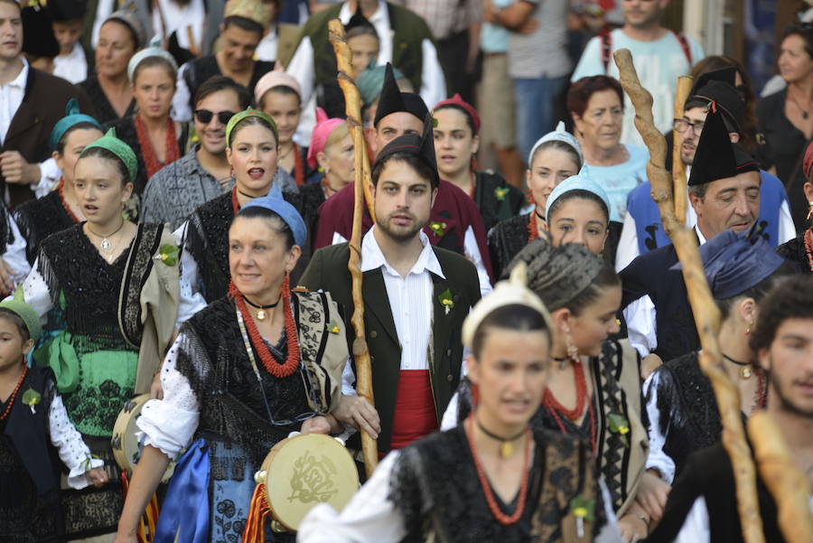 Multitudinaria fiesta de San Roque en Llanes