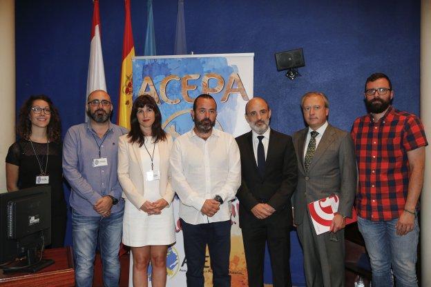 Izaskun Martín-Cabrejas, Manuel Gutiérrez, Elena Díaz, Carlos Celorio, Antonio Corripio, Álvaro Alonso y Pablo Cueto. :: FOTOS: DAMIÁN ARIENZA