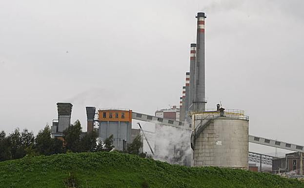Las baterías de cok de la factoría de ArcelorMittal en Avilés.