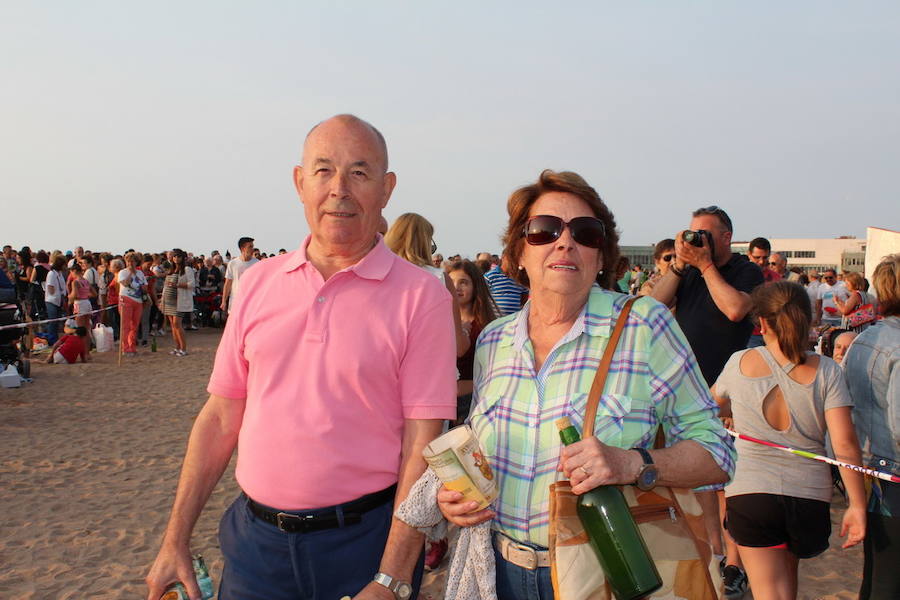 ¿Estuviste en el récord de escanciado simultáneo de 2017? ¡Búscate! (4)