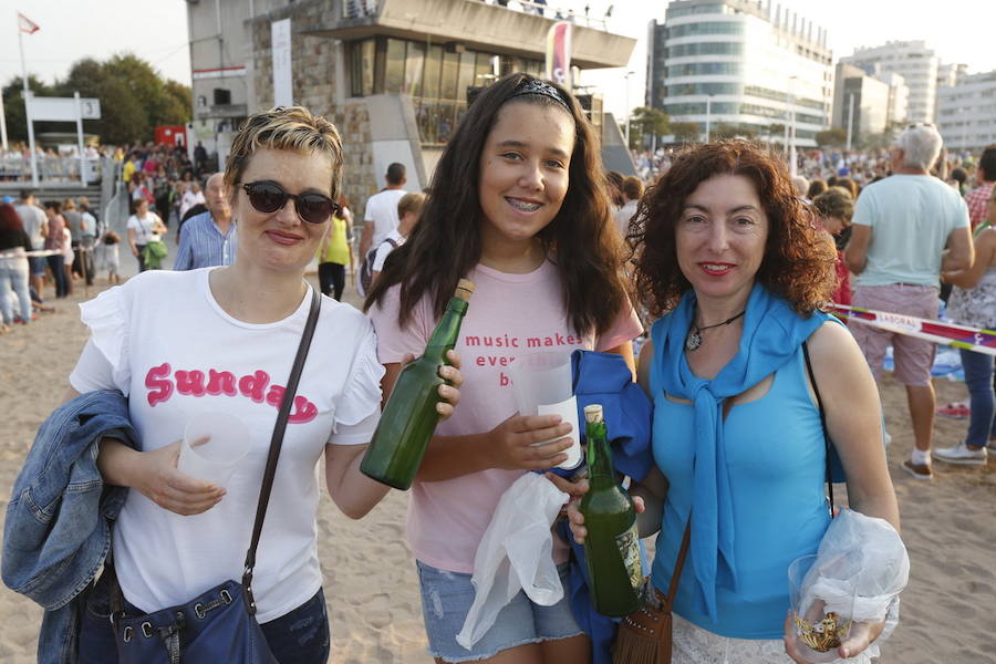 ¿Estuviste en el récord de escanciado simultáneo de 2017? ¡Búscate! (4)