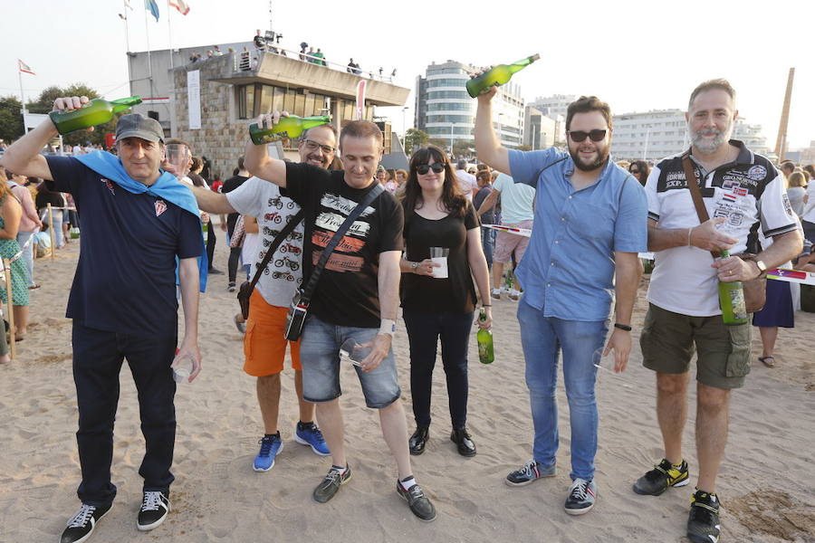 ¿Estuviste en el récord de escanciado simultáneo de 2017? ¡Búscate! (6)