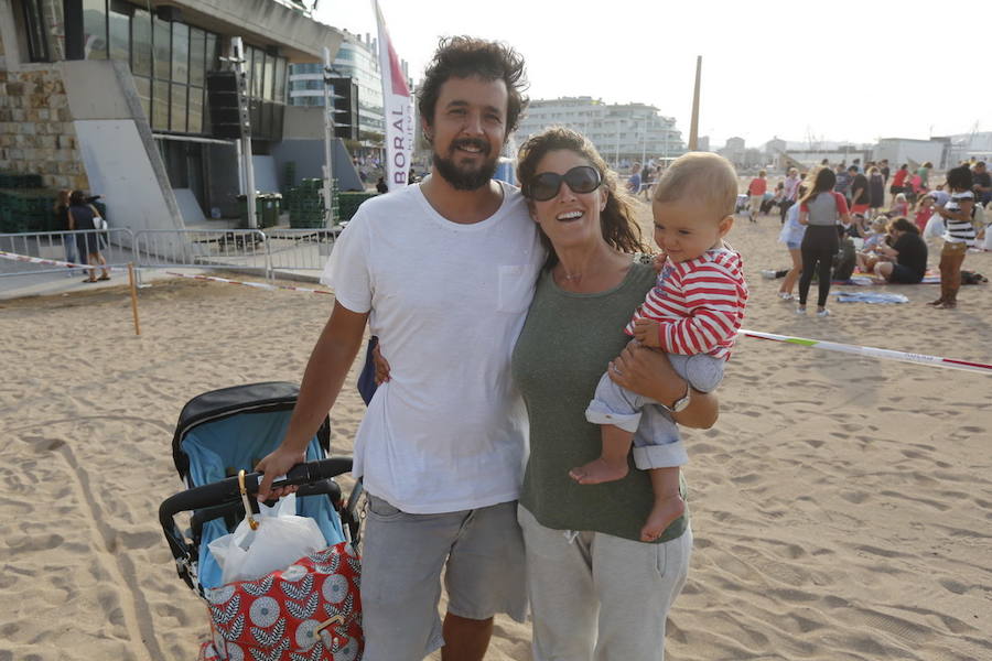 ¿Estuviste en el récord de escanciado simultáneo de 2017? ¡Búscate! (7)