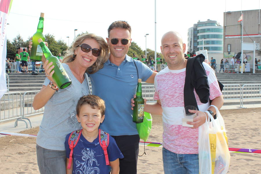 ¿Estuviste en el récord de escanciado simultáneo de 2017? ¡Búscate! (3)