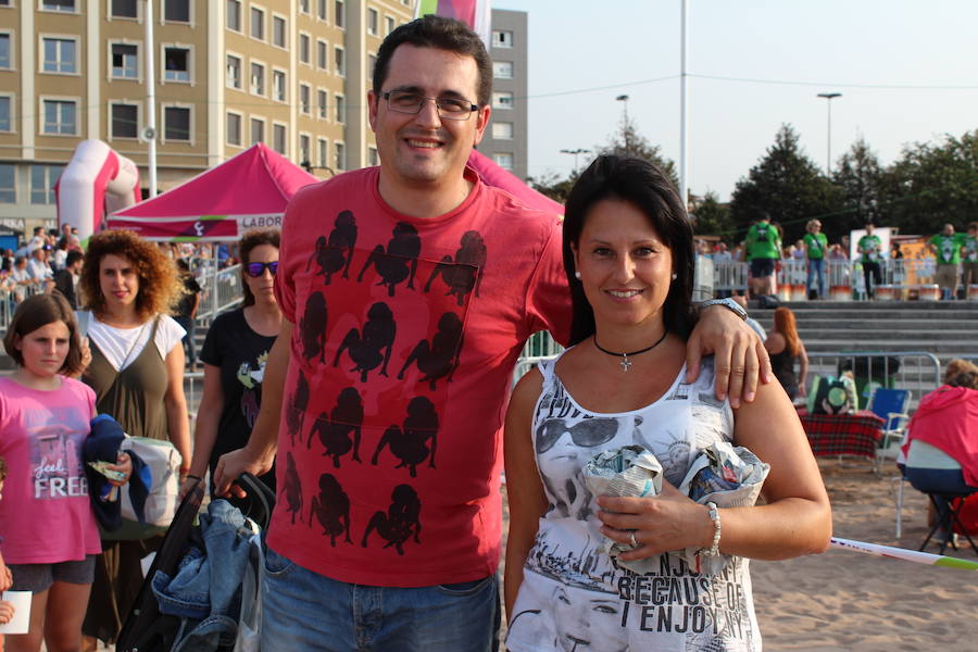 ¿Estuviste en el récord de escanciado simultáneo de 2017? ¡Búscate! (3)