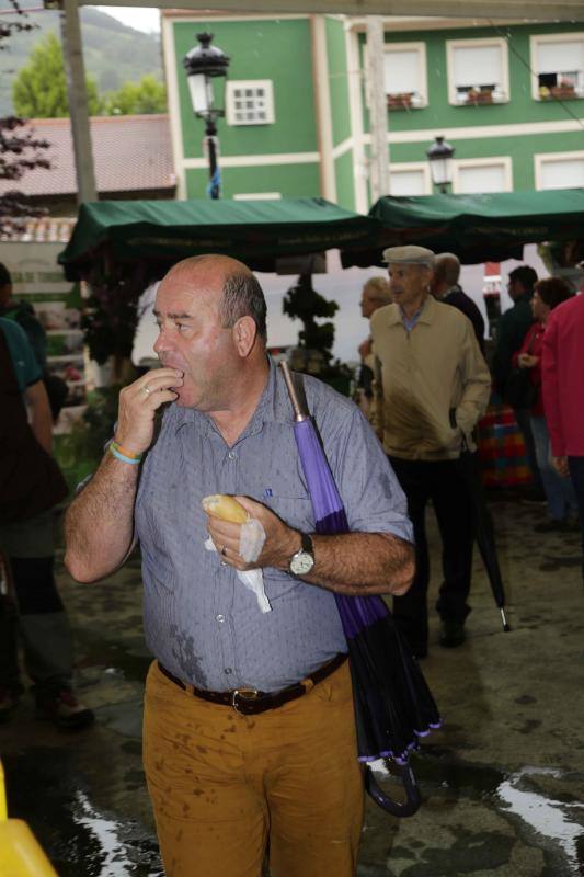 ¿Estuviste en el Certamen de Queso Cabrales en Arenas? ¡Búscate!