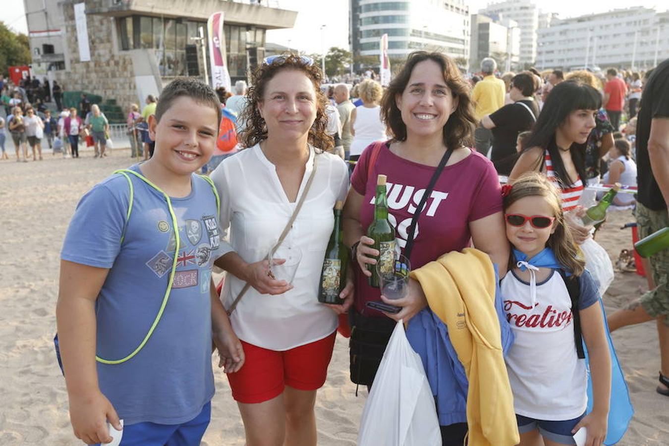 ¿Estuviste en el récord de escanciado simultáneo de 2017? ¡Búscate! (9)