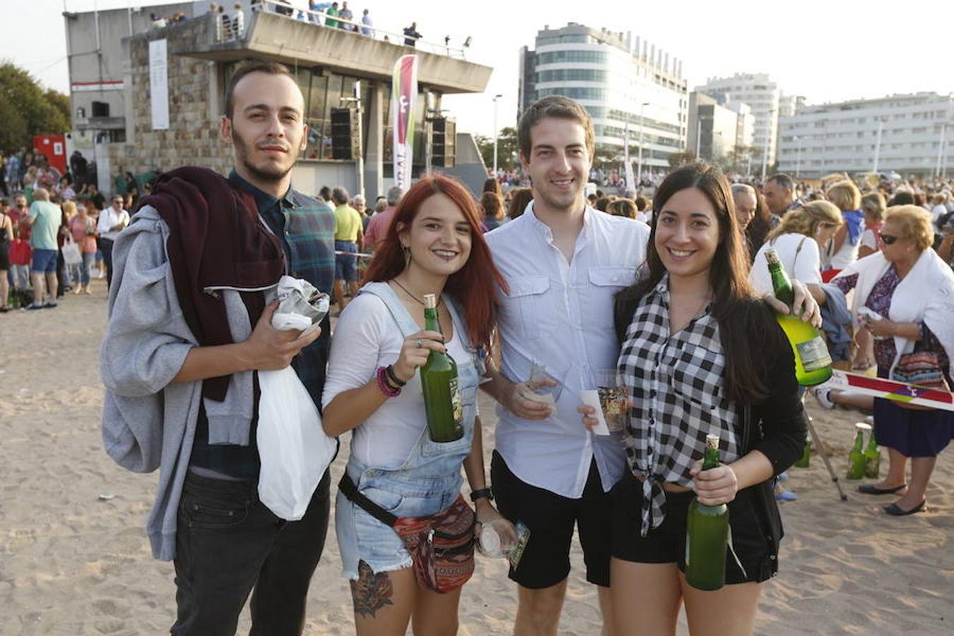 ¿Estuviste en el récord de escanciado simultáneo de 2017? ¡Búscate! (9)